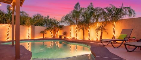 Private backyard w/ complimentary heated pool & large hot tub.