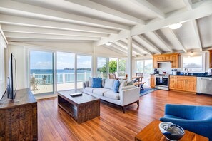 Second floor Living space