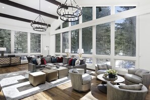 Avanti Chalet 1