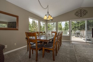 Garrets Dining Area