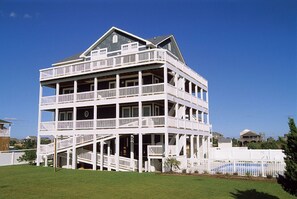 Surf-or-Sound-Realty-Island-Fantasy-443-Exterior