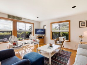 Living room with an array of books to enjoy