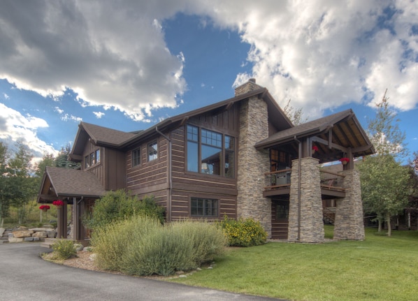 Luxe Home in Big Sky Town Center