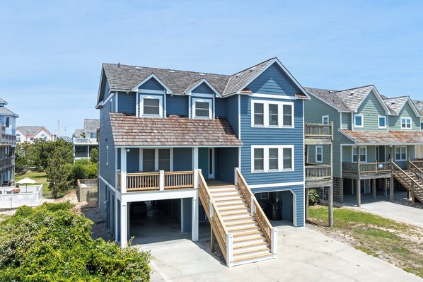 SS47: Vacation Station | Front Exterior