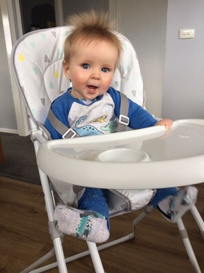 Family Friendly - portacot and high chair available. (Cute Kid not included).