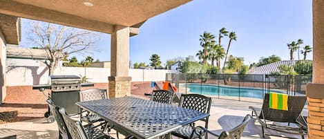 Las Vegas Vacation Rental | 3BR | 2BA |1,700 Sq Ft | Step-Free Access