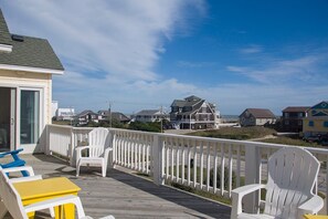 JR27: Critic's Choice | Top Level Sun Deck