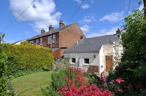Beautiful Rear Garden