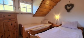 Ehrenmättlehof: Ferienwohnung E11, 60qm, 2 Schlafzimmer, max. 4 Personen-Schlafzimmer