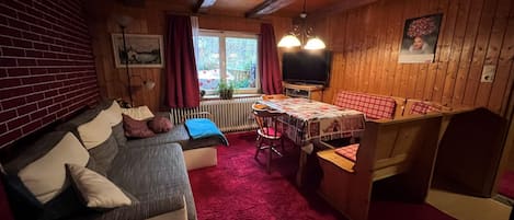 Ferienwohnung 2, 70qm, 2 Schlafzimmer, max. 6 Personen-Wohnzimmer