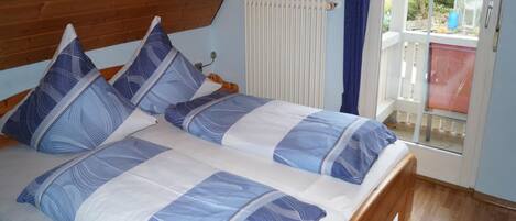 Ferienwohnung 2, 45qm, 2 Schlafzimmer, max. 4 Personen-1. Schlafzimmer