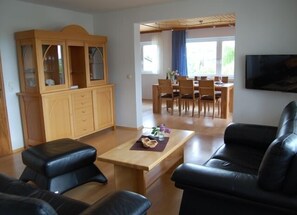 Ferienwohnung 85qm, 2 Schlafzimer, max. 4 Personen-Wohnzimmer