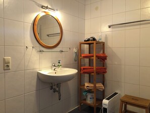 NR-Ferienwohnung, 35qm, 1 Wohn-/Schlafraum, max. 2 Personen-Badezimmer