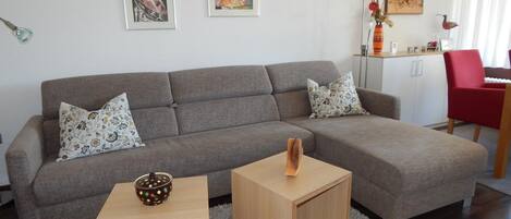 Ferienwohnung 48qm, 1 Schlafzimmer, max. 4 Personen-Wohnzimmer