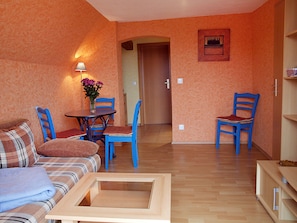 Ferienwohnung Tollensesee, 35qm, 1 Schlafzimmer, max. 4 Personen-Wohnbereich