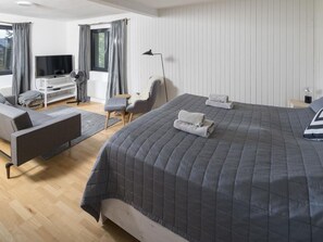 Ferienwohnung Mittlere Etage, ca. 120qm, 2 Schlafzimmer, max. 6 Personen