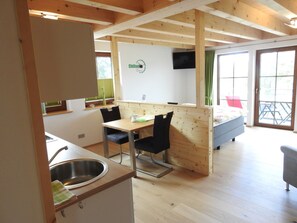 Ferienwohnung Tierberg, 40qm, 1 Wohn- / Schlafzimmer, max. 2 Personen-Ferienwohnung Tierberg