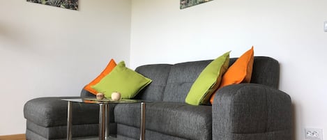 Ferienwohnung 3, 50 qm, 2 Schlafzimmer, max. 4 Personen-Wohnen mit Panoramablick