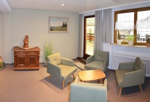 Hotel garni zur Linde, (Lauf), LHS 01347-Etagen Hotel