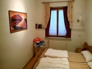 Ferienwohnung, 80qm, 2 Schlafzimmer, max. 5 Personen-Schlafen2