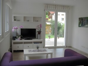 Ferienwohnung Paffendorf-Photo, INSIDE, OUTSIDE