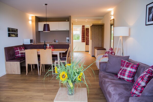 Nr. 12 - Ferienwohnung mit Terrasse-Wohnen