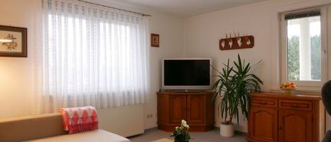 Ferienwohnung "Hörnleberg", 80 qm, 1 Schlafzimmer+ 1 Wohn-/Schlafzimmer, max. 4 Personen