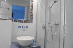 Doppelzimmer, 15qm, mit Dusche und WC