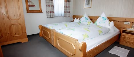 Ferienwohnung Rathäusle II mit 35qm für max. 3 Personen, 1 Schlafzimmer-Schlafzimmer