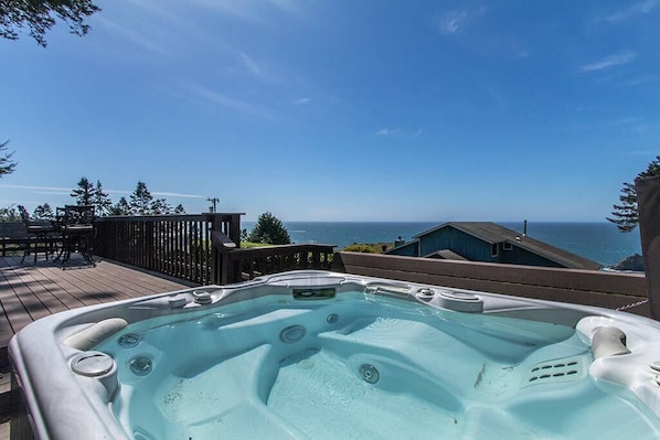 Soaking in the large saltwater hot tub is a joy after a day of exploring the Redwoods!