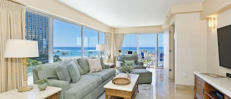 Picture Yourself in this Beautiful Condo with Ocean Views!