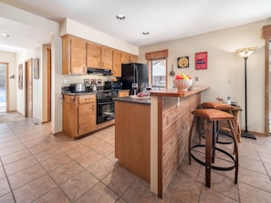 Kitchen with Breakfast Bar