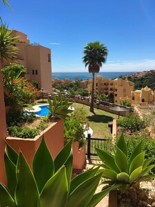 Spacious and Modern 2 Bedroom Apartment with Great Sea Views and a Large Terrace