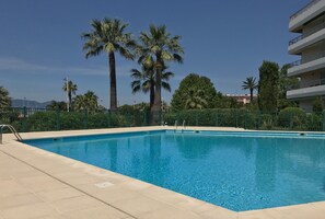 A beautiful oasis on hot days.