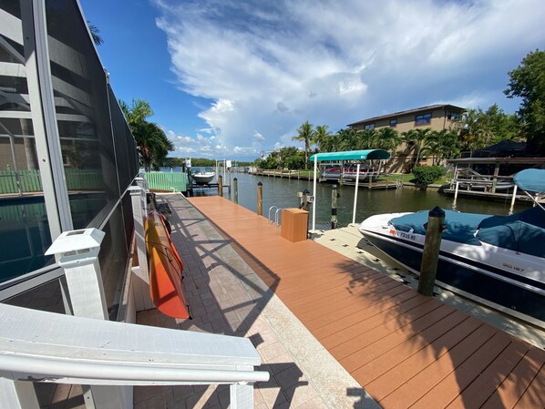 Dock