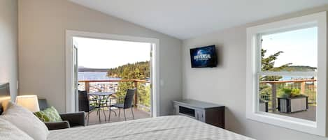 Enjoy the view of the Port of Friday Harbor!