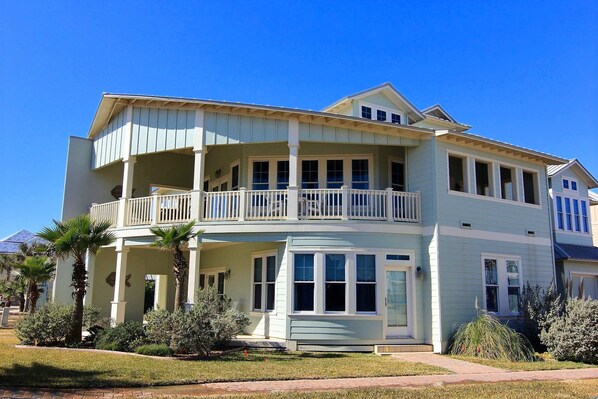 Welcome to Summer House! - Side View of Summer House