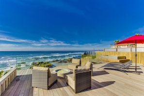 Quintessential California Overlooking White Water with Spa and O