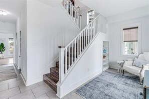 Foyer Reading Nook, 1st Floor