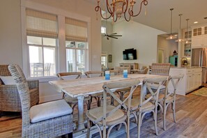 Dining Area, 2nd Floor - Dining Area