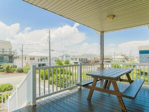 Streetside Deck