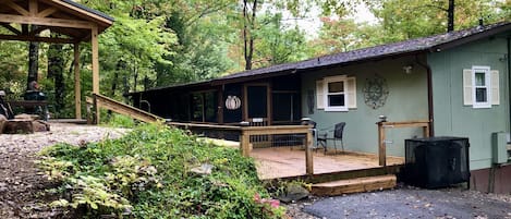 Owl's Roost Cabin entrance