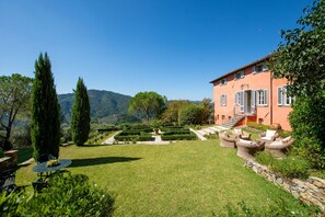 Building Exterior, Garden, Scenic View