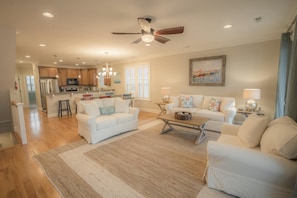 LIVING ROOM/DINING ROOM COMBO. SPACIOUS, OPEN, FRESH PAINT & BRAND NEW FURNITURE