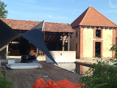 De pie Casa moderna con piscina privada y parque privado, tranquilo, a 5 km Mer et Golf