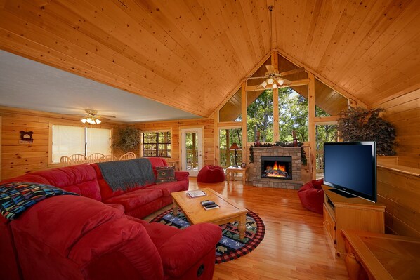 Cabin Great Room Entry level main floor with Flat Screen HD TV