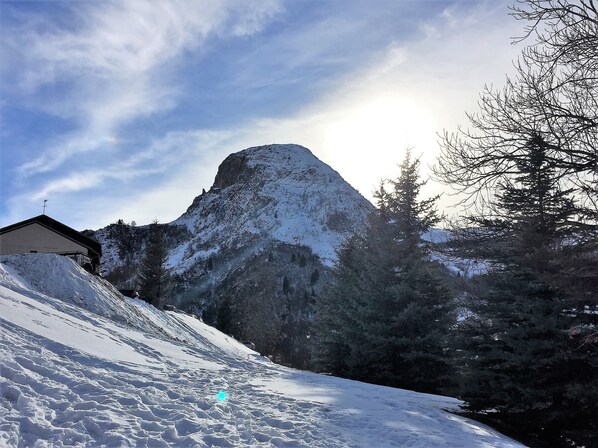 Snow and ski sports