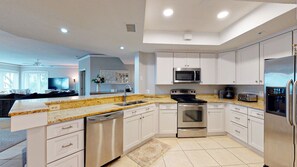 Fully Equipped Kitchen with Custom Cabinetry