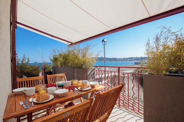 ~ Offer you exceptional holiday experiences - Maison MARINA ~ ABSOLUTY ANTIBES