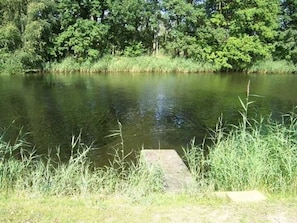Ferienhaus am Wasser (22758)
